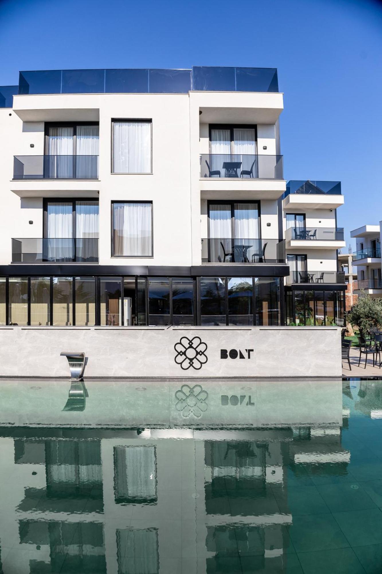 Bolt Boutique Hotel Lezhë Exterior foto