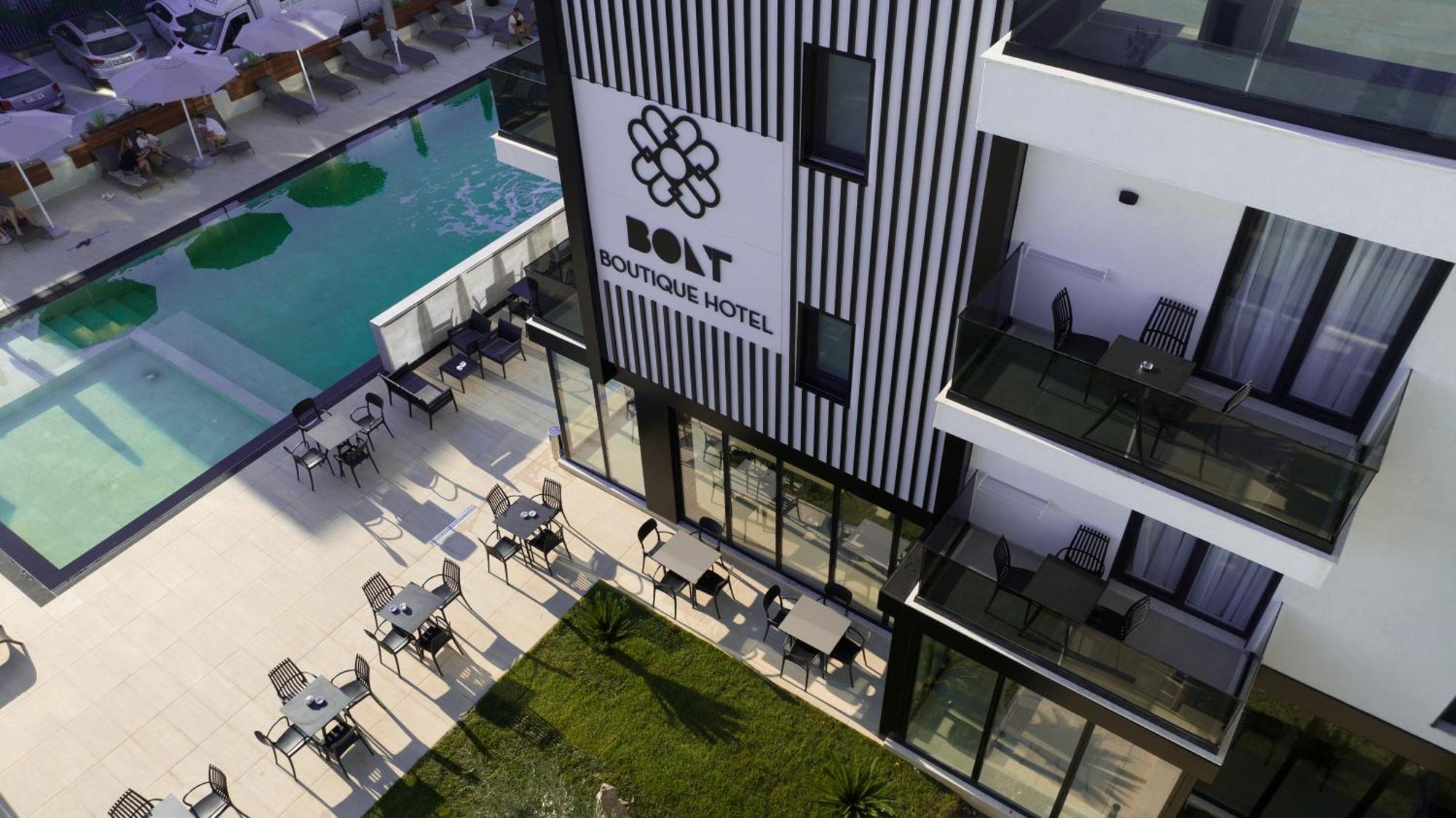 Bolt Boutique Hotel Lezhë Exterior foto